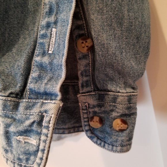 Classic Denim - Picture 3 of 5